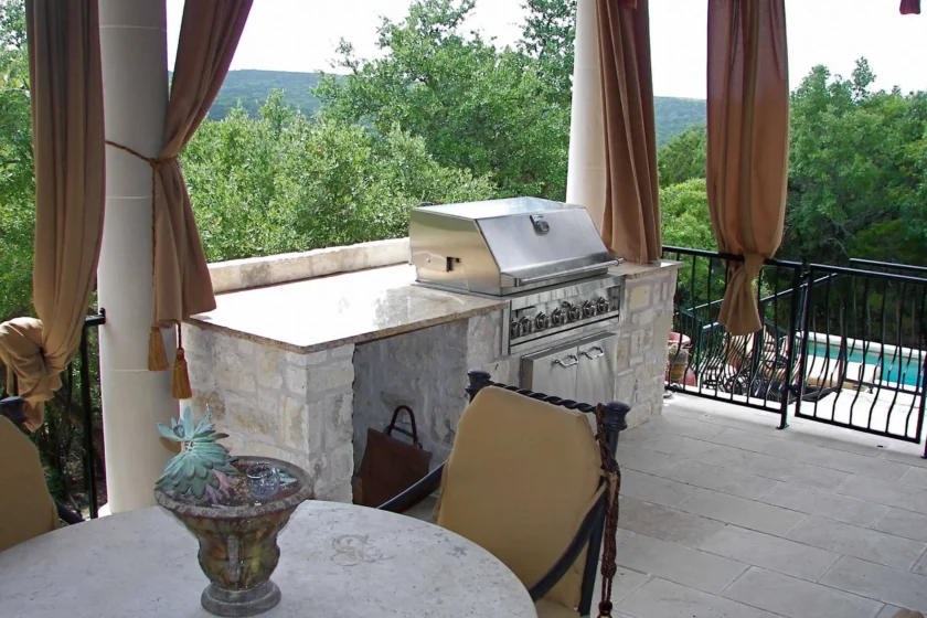 Dripping Springs, TX Outdoor Living Space